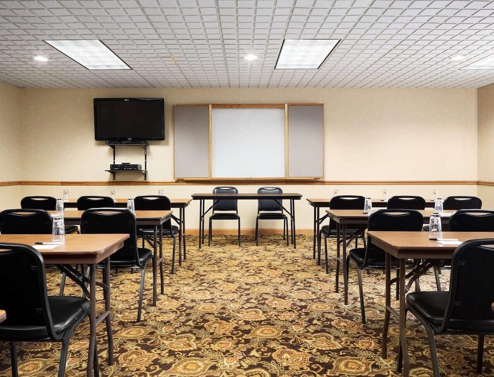 Country Inn & Suites By Radisson, Columbus West, Oh Exteriér fotografie